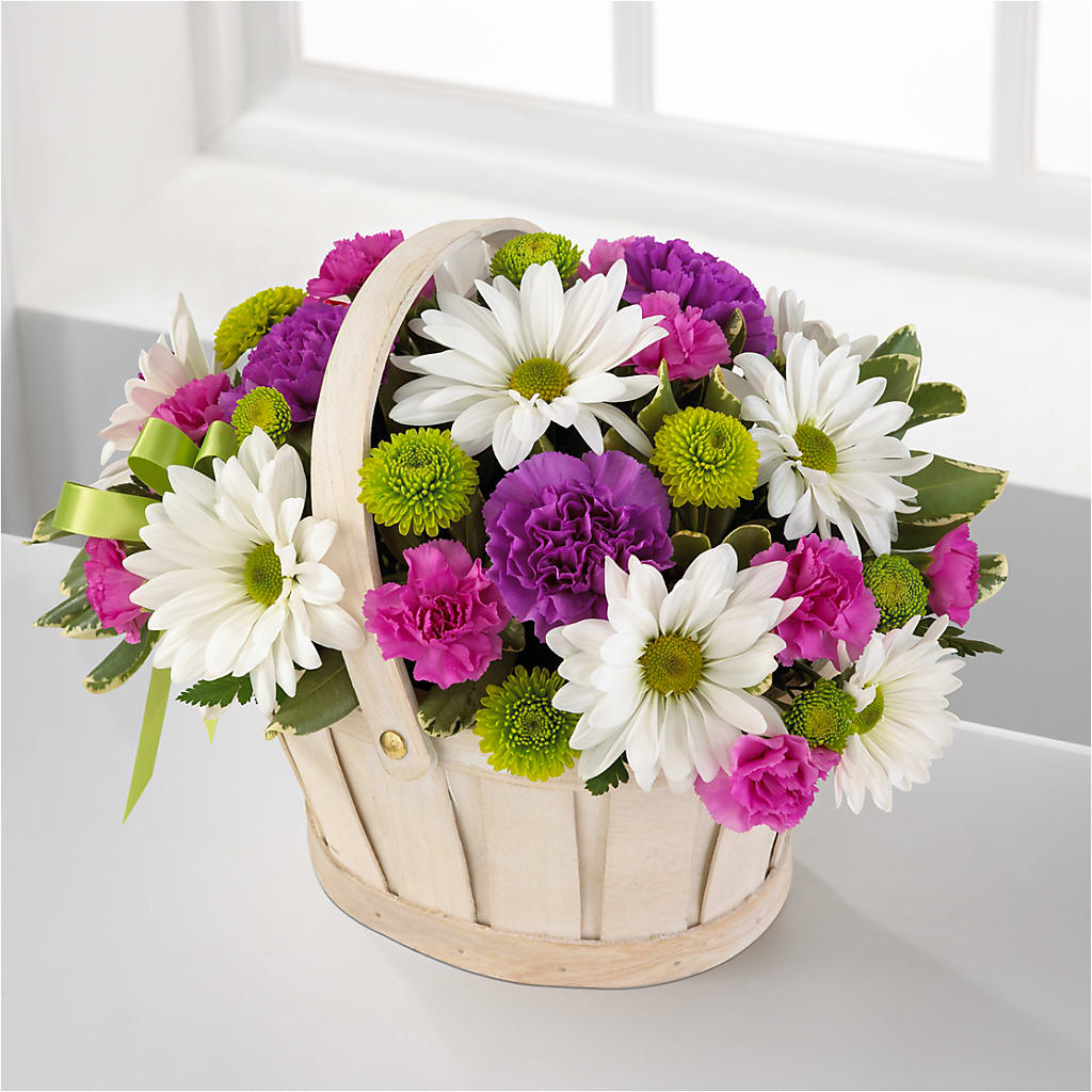 Blooming Bounty Bouquet – Classic Floral, West Fargo ND